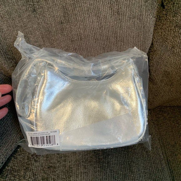 Nicole Miller Silver Sequin Small Faux Leather Purse NWT 🌴 - Picture 8 of 11